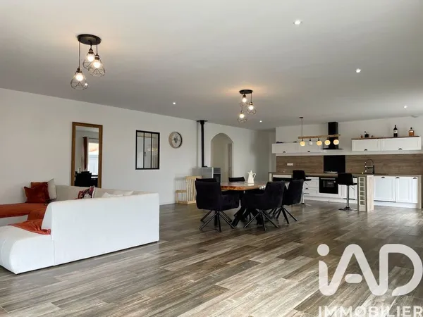 Maison 5 pièces 140 m²