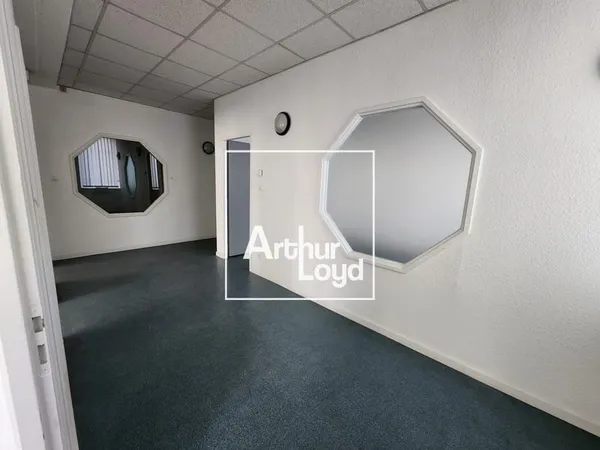 Location bureaux Belfort - 133,35 m2 - Proche gare et centre commercial