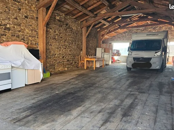Maison Vente Ruynes-en-Margeride 2p 260m² 63000€