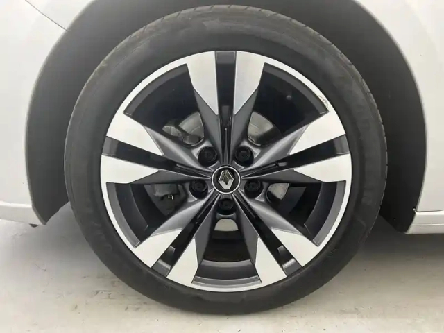 Renault Megane mégane iv berline tce 140 energy — photo 28