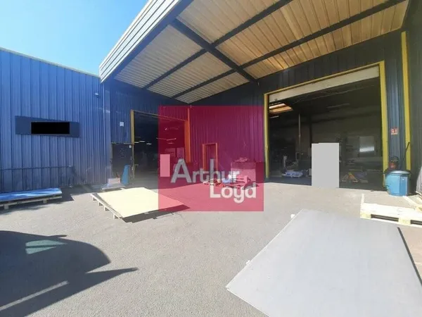 Local d'activité 1400 m²