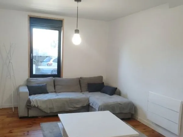 Location T2 meublé sur Chereng
