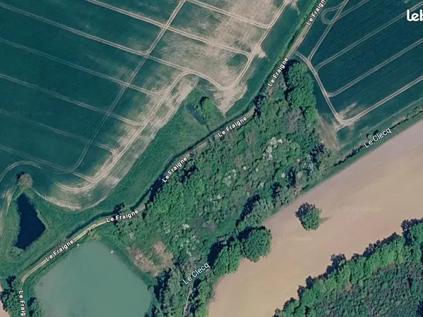 Direct propriétaire : terrain de loisir boisé avec ruisseau - Azay-le-Ferron (36, Indre)