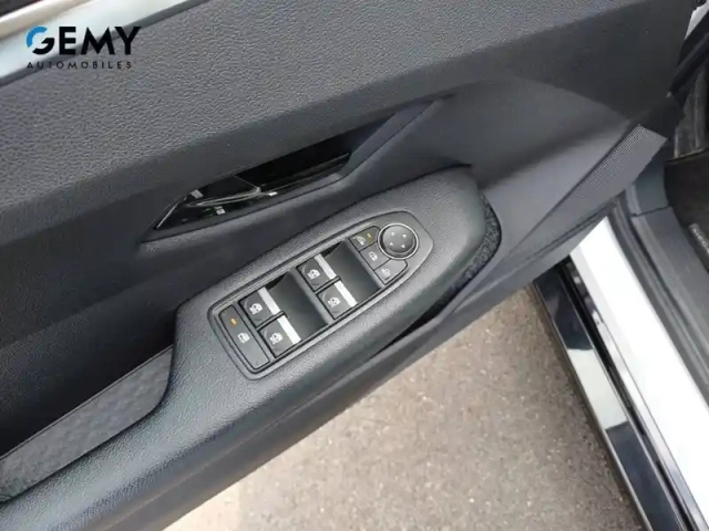 Renault Megane e-tech ev60 220 ch super charge — photo 14