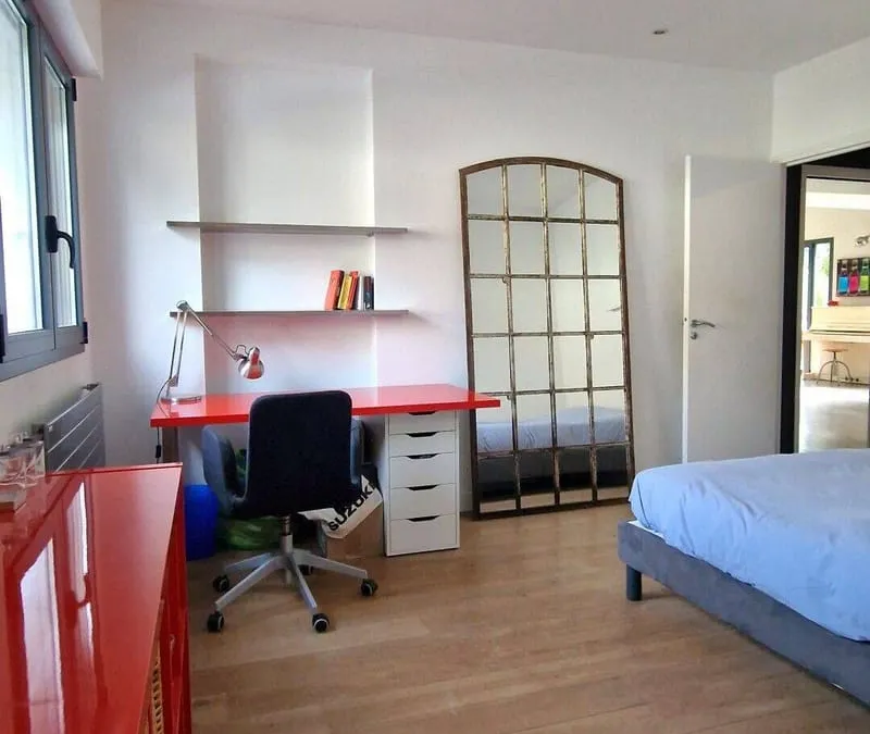 Photo 8