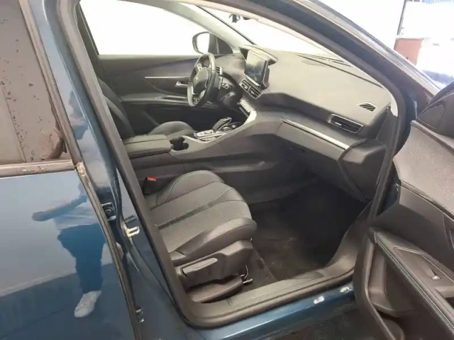 Peugeot 3008 hybrid 225 e-eat8 — photo 39
