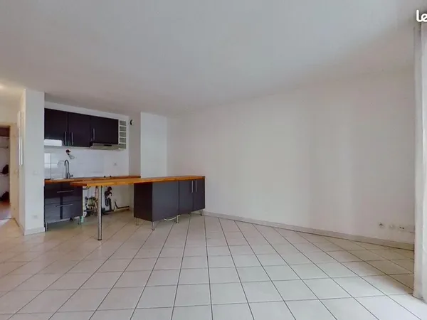 T2 avec deux terrasses, cave et garage, Lyon 7e, sans frais d'agence