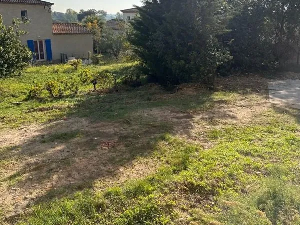 Terrain 529 m²