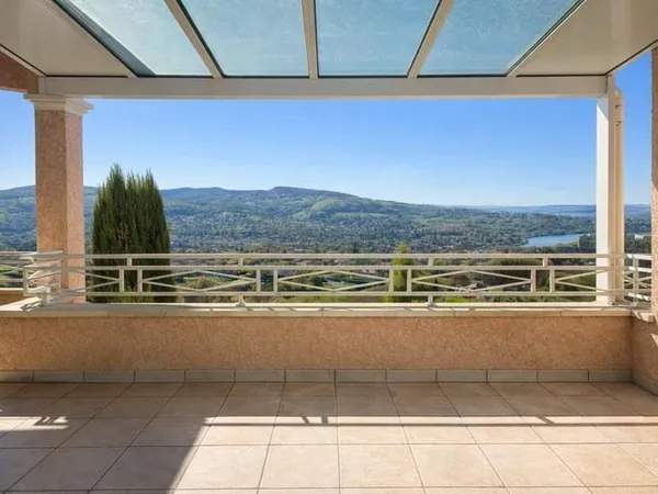 Maison de plain-pied 4 pièces 140 m²