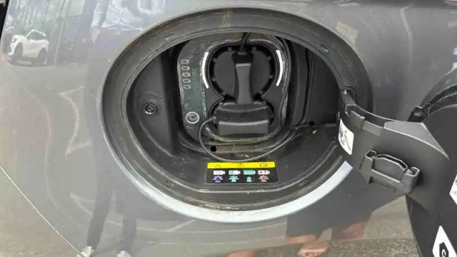 Fiat 500 3+1 e 118 ch — photo 36
