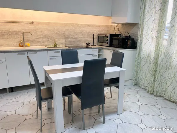 Appartement 1 pièce 30 m2 RDC