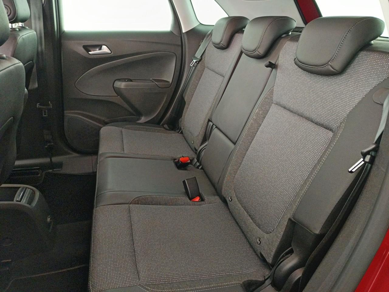 Opel Crossland 1.2 turbo 110 ch bvm6 elegance — photo 10
