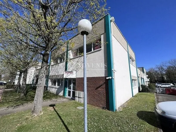 Bureaux 148 m²