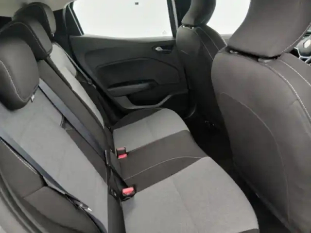 Renault Clio 1.0 tce 90ch evolution — photo 15