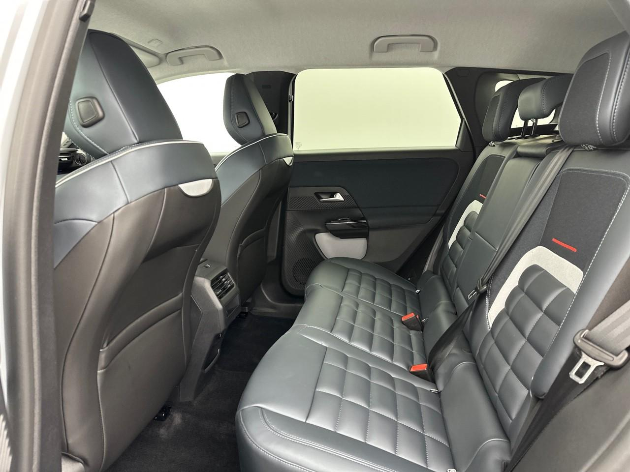 Citroën C5 Aircross hybride 145 ch e-dcs6 max — photo 12