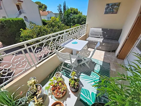 Appartement Six Fours Les Plages 1 pièce - Les Lones