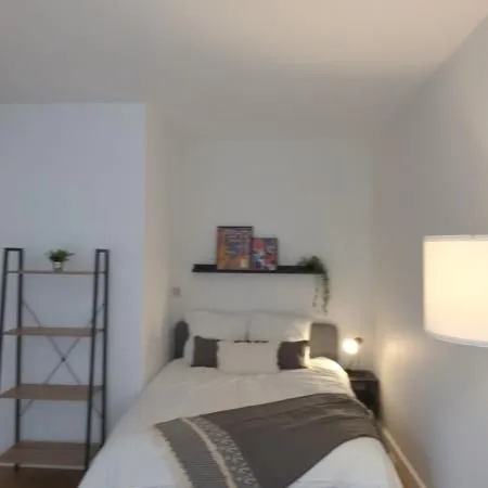 Chambre 1 pièce 15 m²