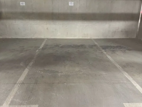 Place parking roquefort les pins