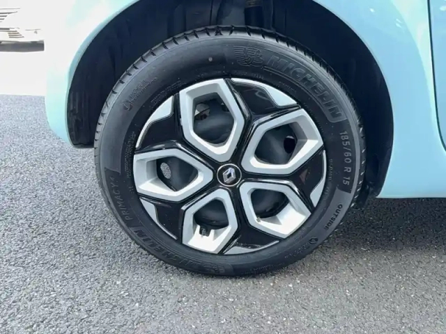Renault Twingo iii e-tech — photo 14