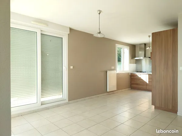 Appartement - 4 pièces -91 m² + terrasse 15m² - étage 1/2