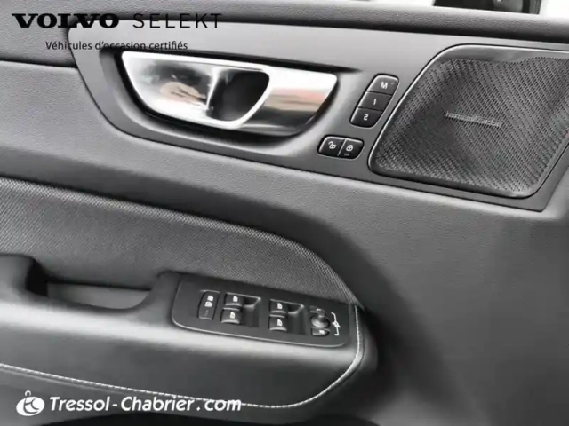 Volvo Xc60 t6 awd hybride rechargeable 253 ch+145 ch geartronic 8 plus style dark — photo 20