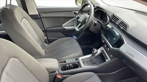 Audi Q3 2.0 TDI 150 S-Tronic 7 - Advanced – 2021 – 124802 km – Diesel – Boîte Automatique — photo 11