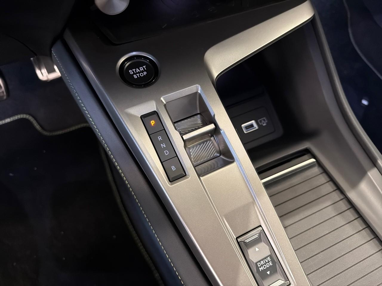 Peugeot 408 plug-in hybrid 240ch gt exclusive e-dcs7 — photo 14