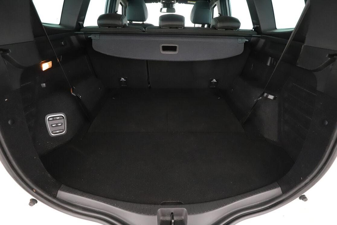 Renault Grand Scenic 1.3 TCe Techno EDC — photo 16