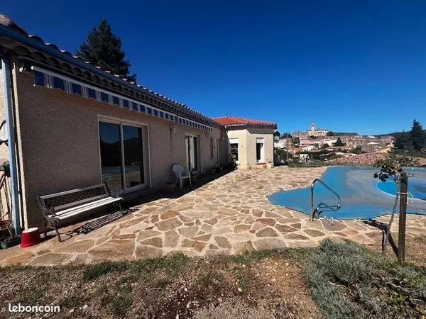 Villa 5 pièces 147 m²