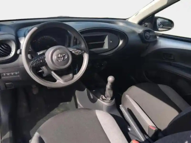 Toyota Aygo X 1.0 vvt-i 72ch active — photo 12