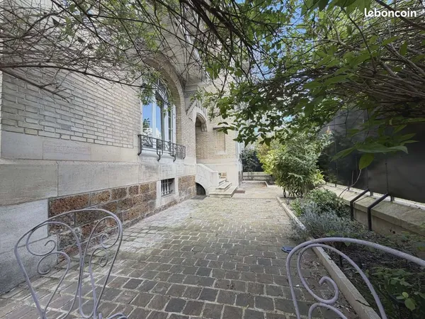 Propriété 8 pièces 325 m²