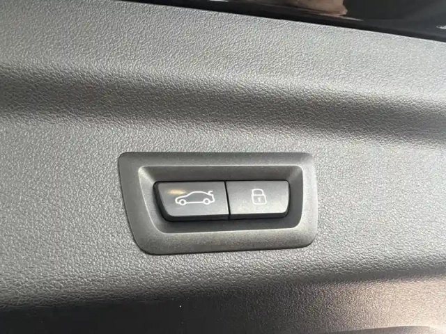 Bmw X1 xdrive30e 326ch m sport — photo 11