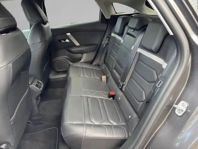 Citroën C4 e- 136 ch automatique — photo 12