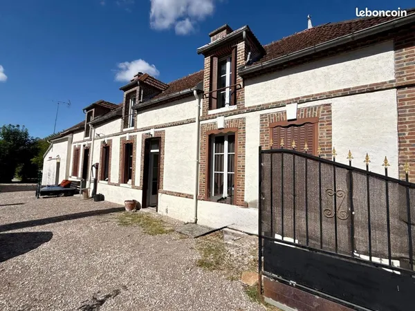 🏡 MAISON DE CHARME LONGÈRE 160 m² - 3/4 CHAMBRES - TERRAIN 851 m² - 165 000