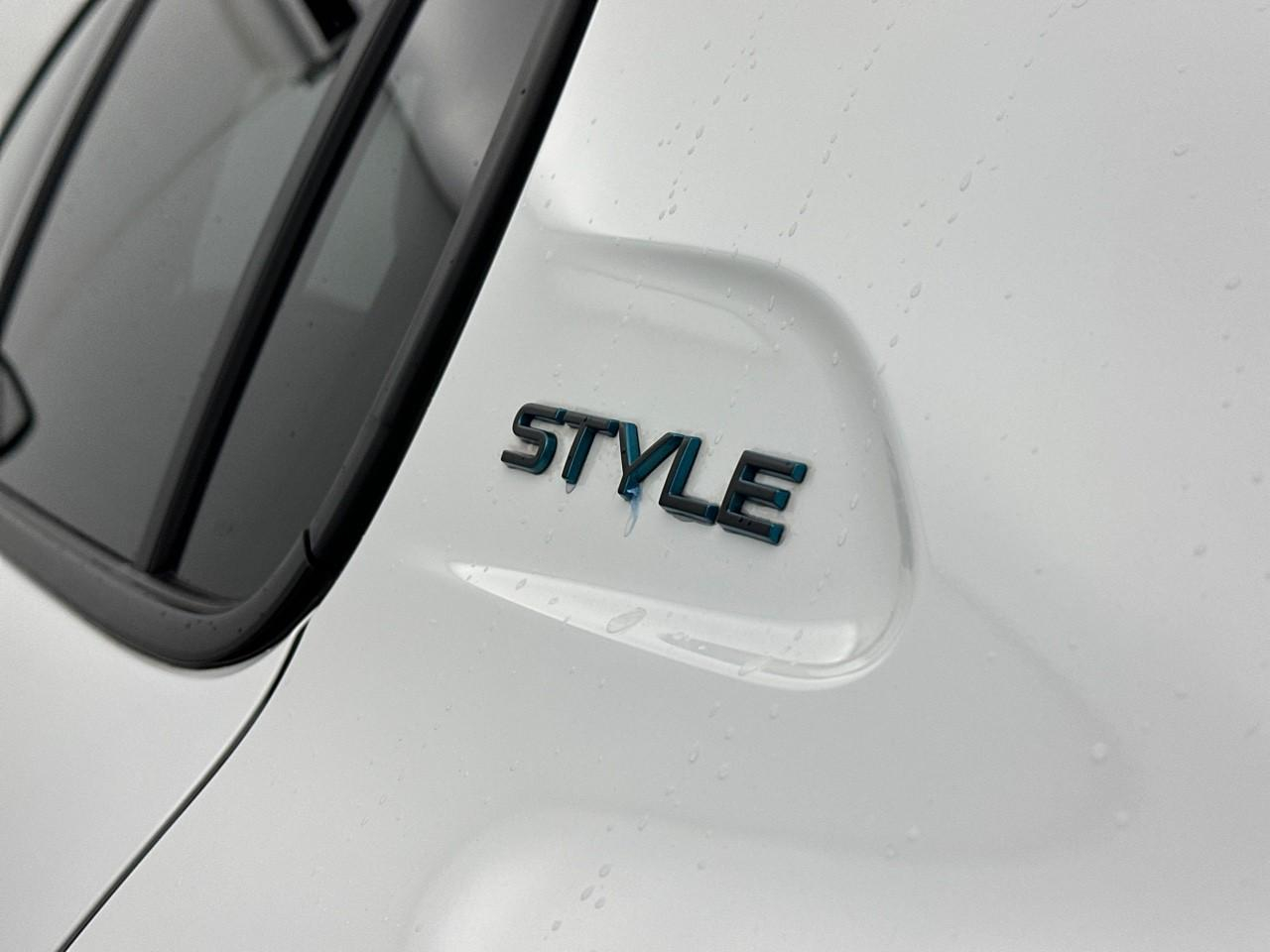 Peugeot 208 puretech 100 s&s bvm6 style — photo 31