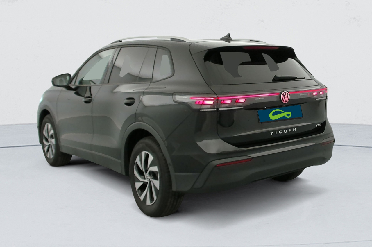 Volkswagen Tiguan — photo 3