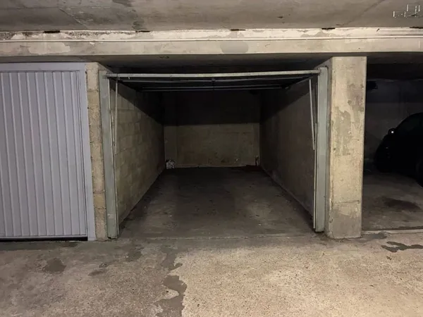 Parking 15 m²