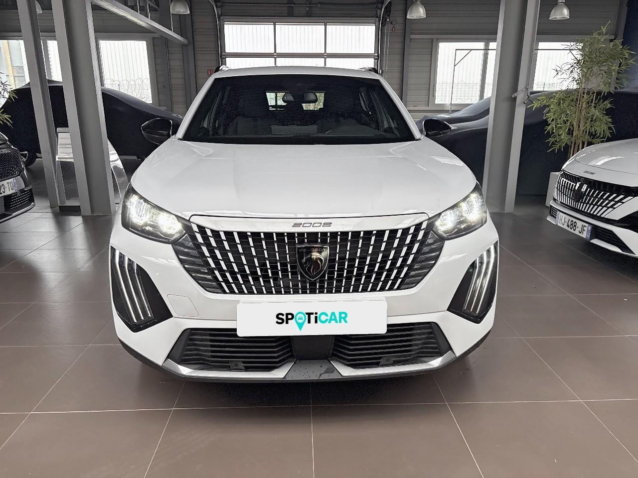 Peugeot 2008 130 s&s eat8 allure — photo 2