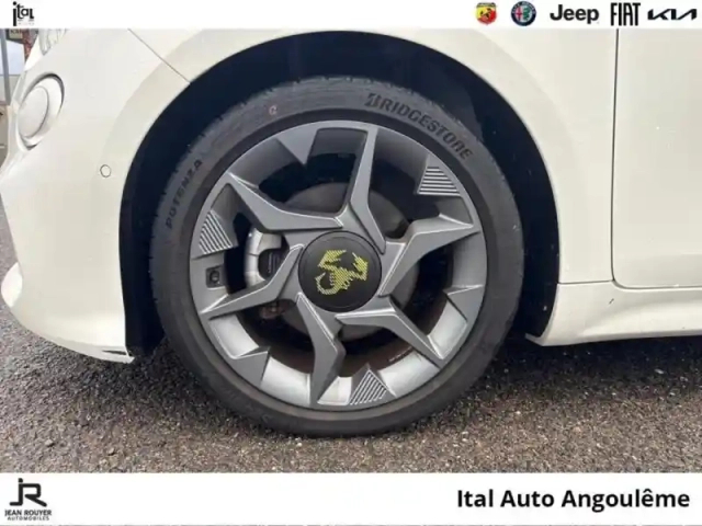 Abarth 500 e abarth 155ch 42kwh pack 4cv — photo 11