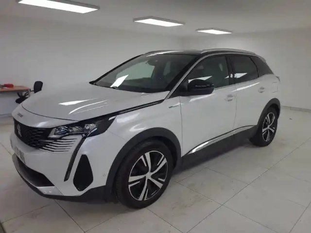 Peugeot 3008 hybrid4 300 e-eat8