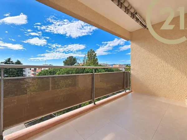 Appartement 2 pièces 67 m²