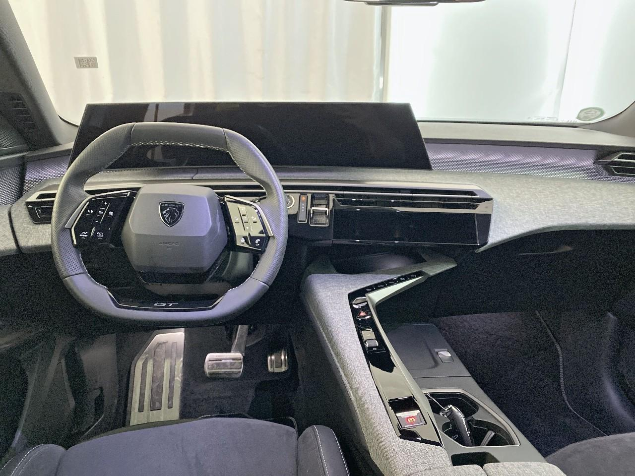 Peugeot 3008 electrique 210 ch 73 kwh gt — photo 8
