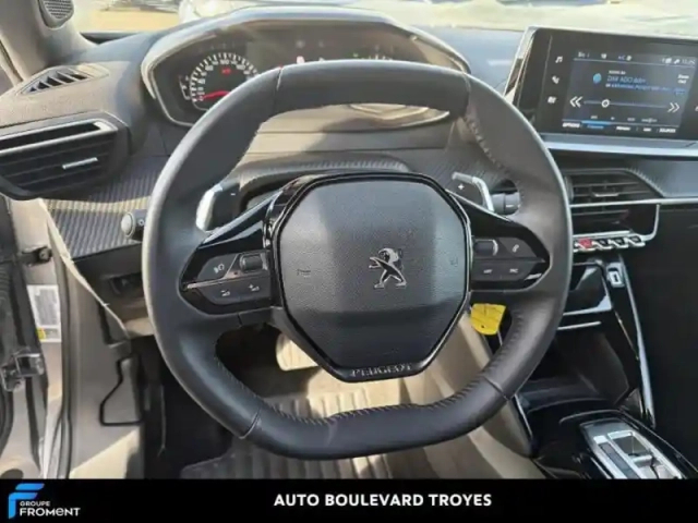 Peugeot 2008 1.2 puretech 130ch s&amp;s allure eat8 — photo 9
