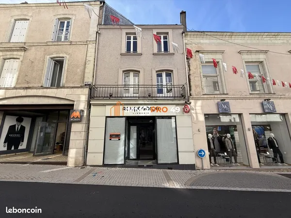 Local 150 m² Cholet