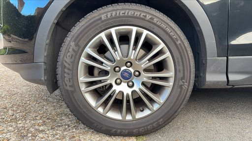 Ford Kuga 1.5 Ecoboost 150 - Titanium – 2016 – 136480 km – Essence – Boîte Manuelle — photo 17