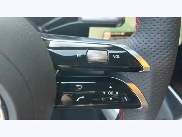 Mercedes Cla eq — photo 20