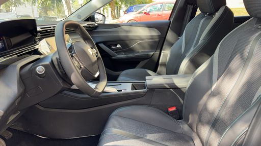 Peugeot 308 SW 1.5 BlueHDi 130 EAT8 - Allure – 2024 – 20325 km – Diesel – Boîte Automatique — photo 9