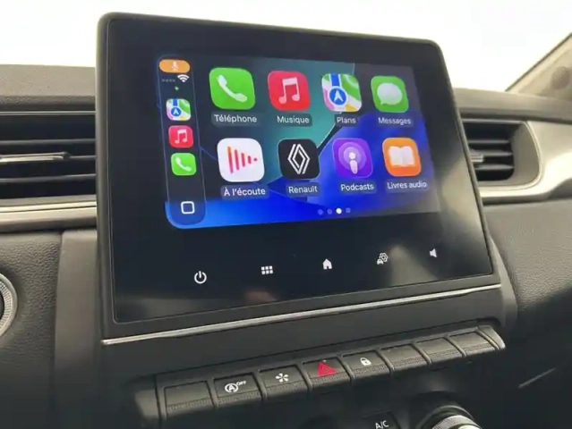 Renault Captur tce 140 edc 21 intens 5p — photo 25