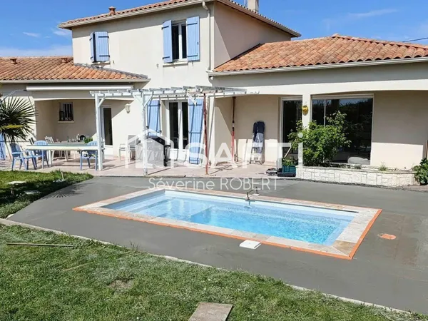 Maison familiale avec suite parentale en rez de chaussée