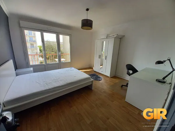 Appartement 1 pièce 76 m²